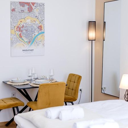 Lumen Homes - Altstadt-Studio Direkt Im Zentrum, Kueche, Netflix, Oeffentlicher Parkplatz Ums Eck 因戈尔施塔特 外观 照片