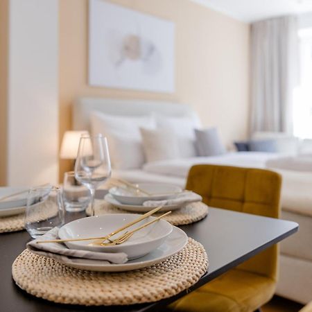 Lumen Homes - Altstadt-Studio Direkt Im Zentrum, Kueche, Netflix, Oeffentlicher Parkplatz Ums Eck 因戈尔施塔特 外观 照片