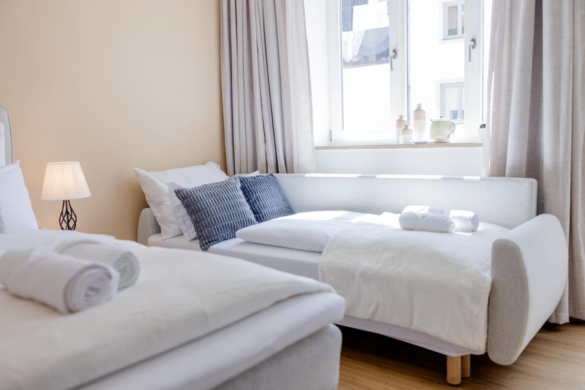 Lumen Homes - Altstadt-Studio Direkt Im Zentrum, Kueche, Netflix, Oeffentlicher Parkplatz Ums Eck 因戈尔施塔特 外观 照片