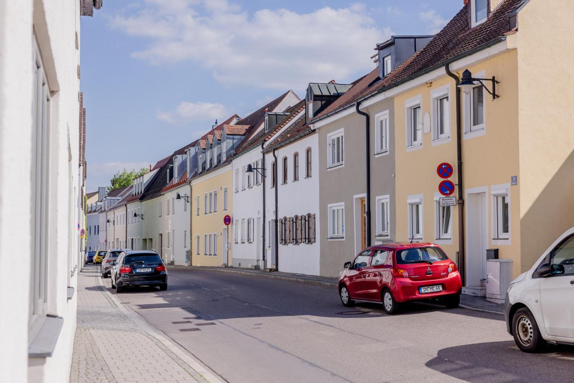 Lumen Homes - Altstadt-Studio Direkt Im Zentrum, Kueche, Netflix, Oeffentlicher Parkplatz Ums Eck 因戈尔施塔特 外观 照片