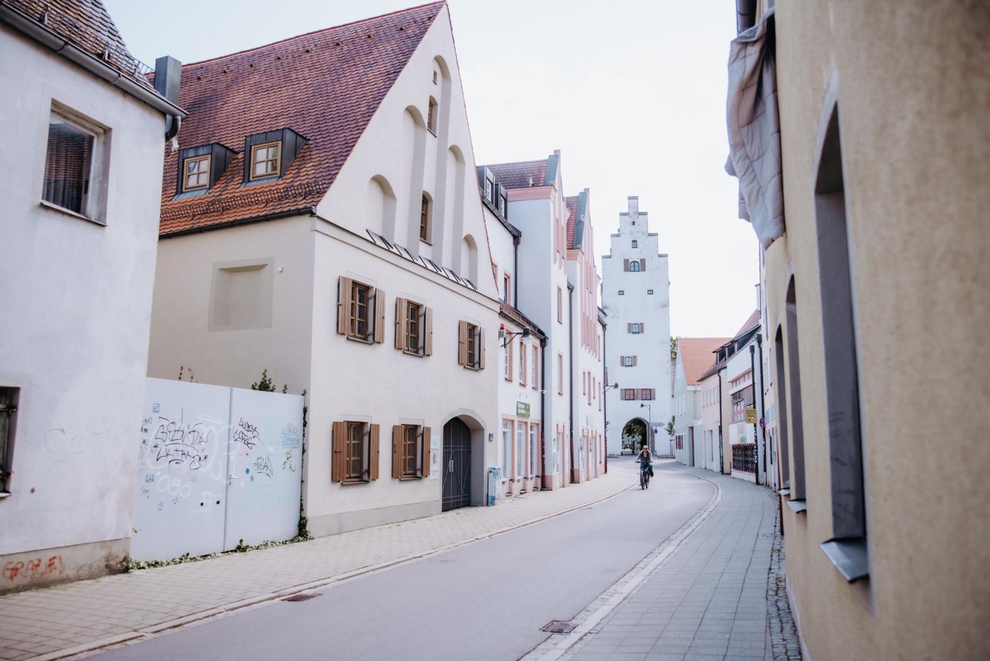 Lumen Homes - Altstadt-Studio Direkt Im Zentrum, Kueche, Netflix, Oeffentlicher Parkplatz Ums Eck 因戈尔施塔特 外观 照片